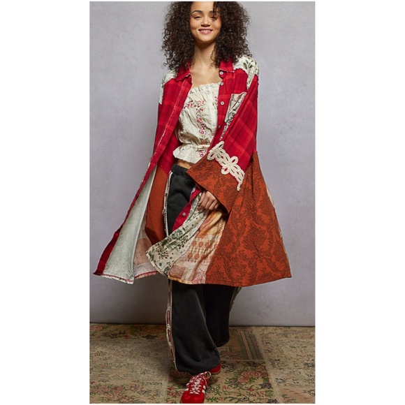 POL Red and Cream Button Down Shirt Duster - Picture 2 of 5